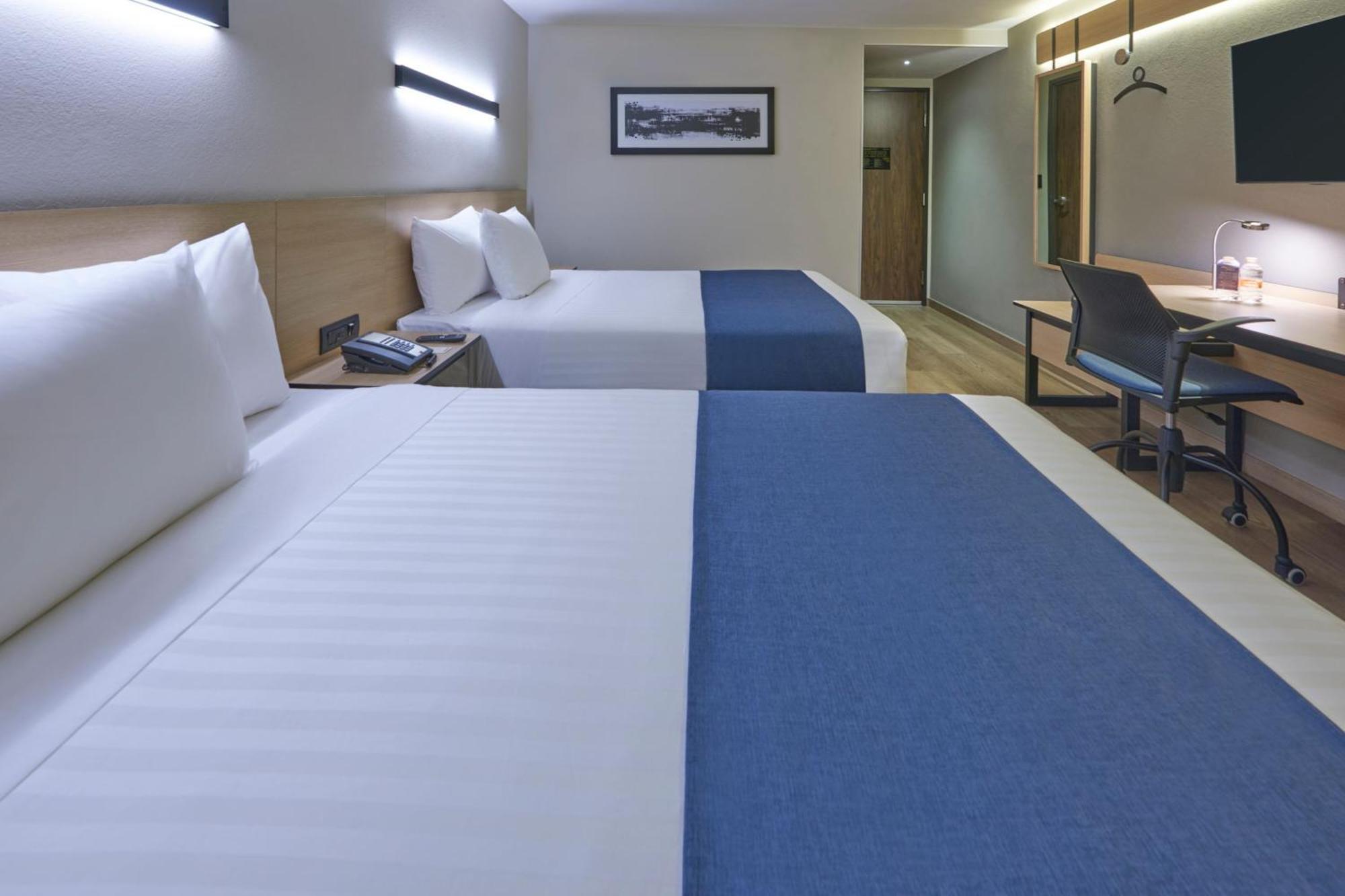 City Express By Marriott Cancun Aeropuerto Alfredo V. Bonfil Екстериор снимка