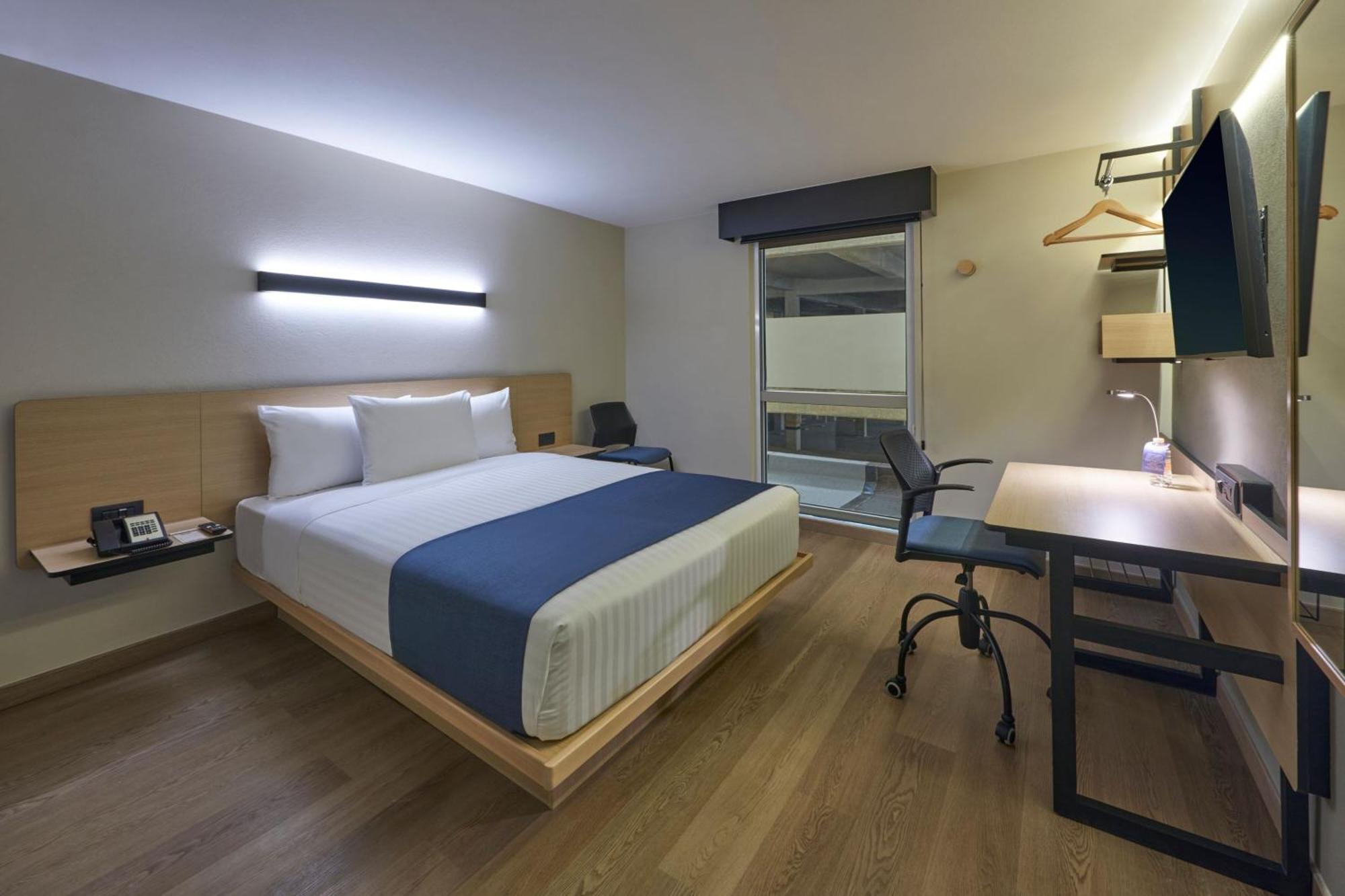 City Express By Marriott Cancun Aeropuerto Alfredo V. Bonfil Екстериор снимка